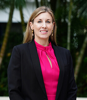 Lisa Olinski - Australian International School (AIS)