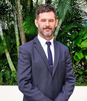 Australian International School Singapore (AIS) Willem Lampe